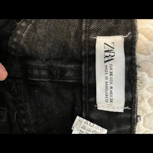 ZARA RIPPED MOM JEAN - Picture 2 of 6